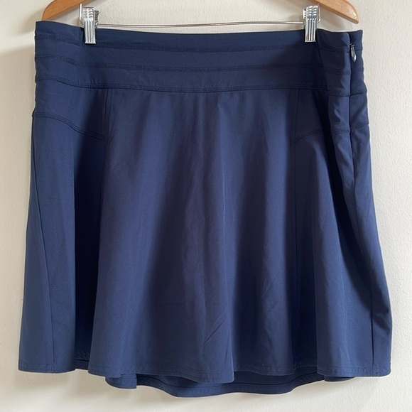 Athleta Navy Mini Skirt - Picture 1 of 10